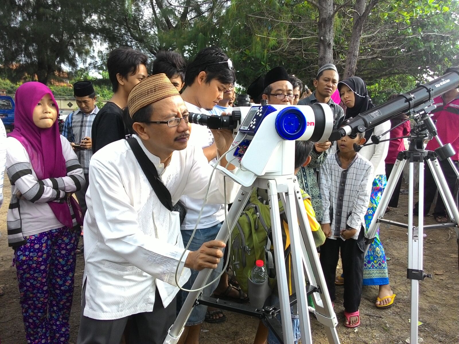 Observasi dan Sholat Gerhana STAIN Pamekasan di Talang Siring, 09 MARET 2016/29 JUMADIL ULA 1437 H
