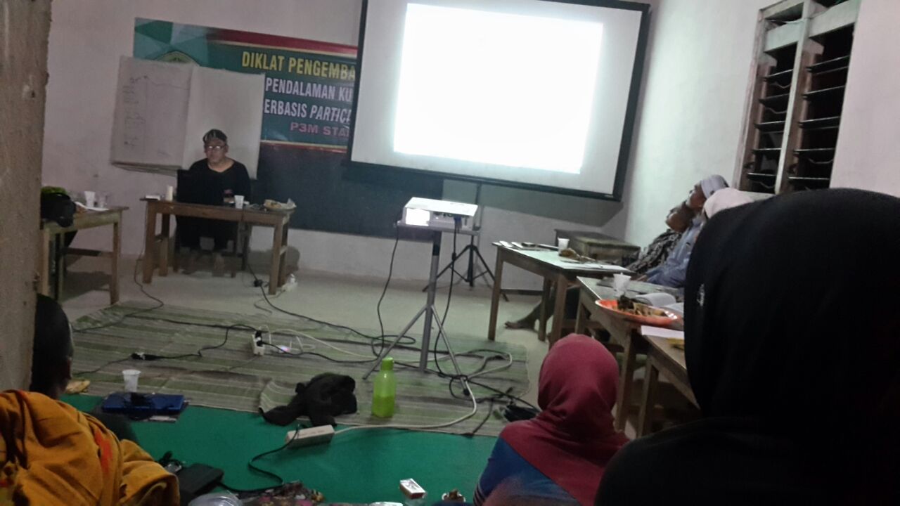 Diklat Participatory Action Research (PAR) STAIN Pamekasan 2016 