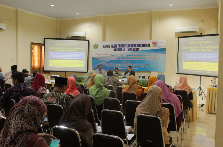 Seminar Internasional Indonesia - Malaysia