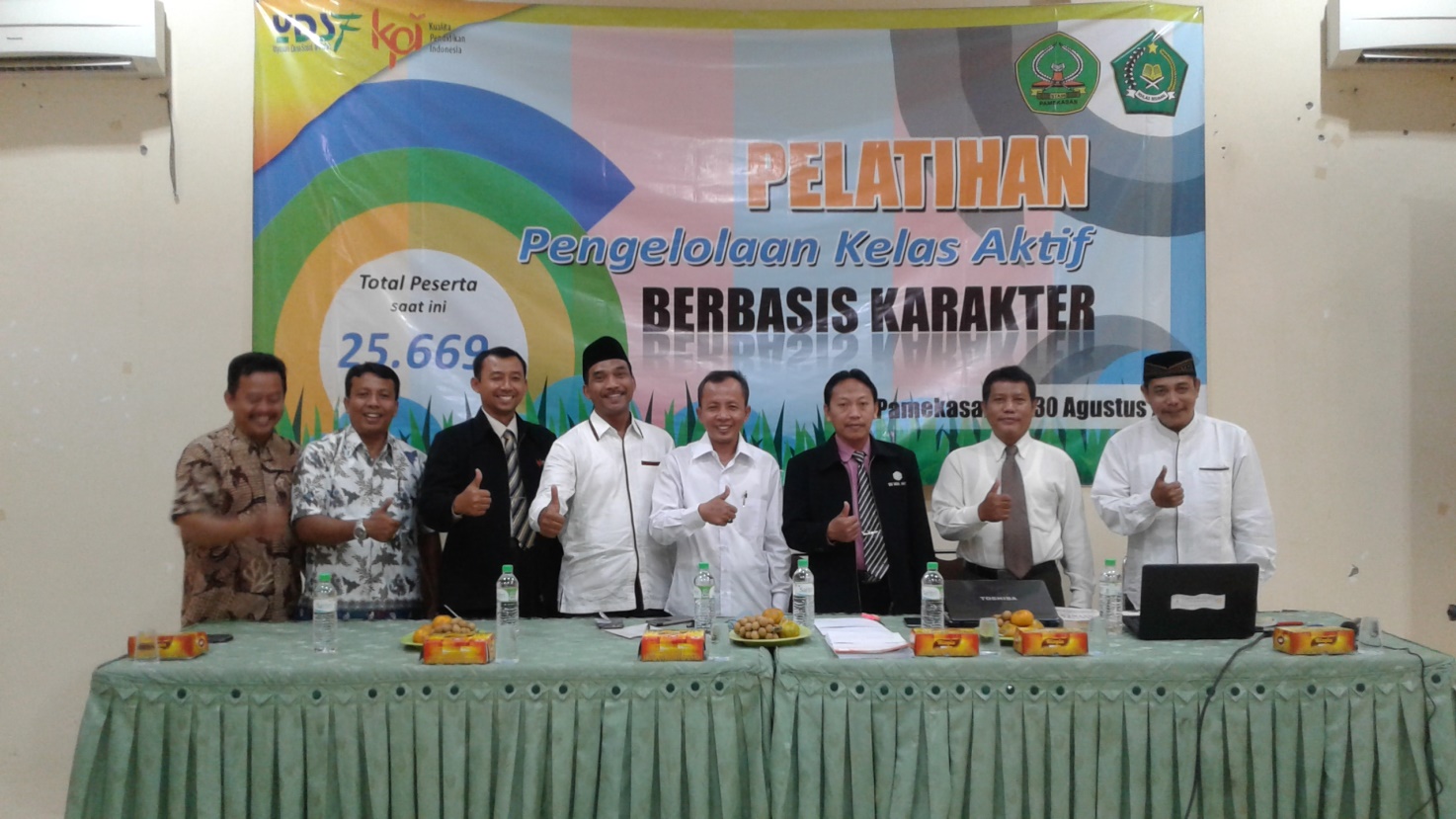 PELATIHAN PENGELOLAAN KELAS AKTIF BERBASIS KARAKTER Kerja sama antara YDSF Surabaya dengan Prodi PGMI, MPI, dan Tadris Bahasa Indonesia  STAIN Pamekasan