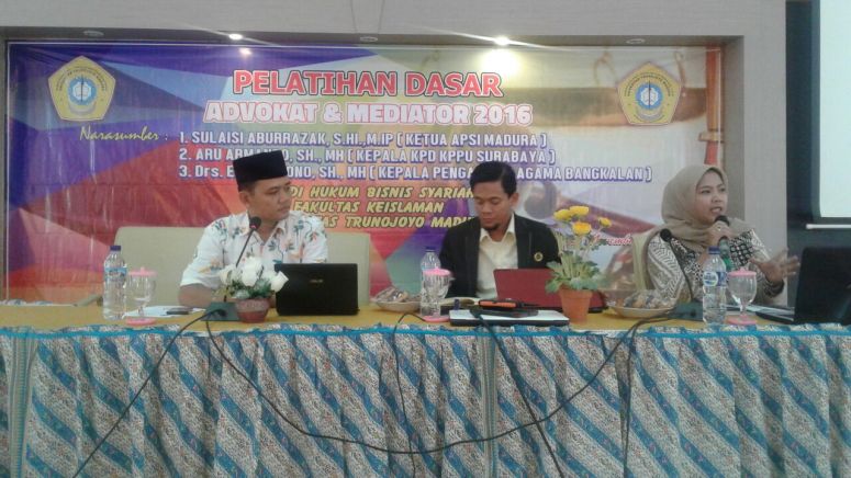 Dosen Muda Jurusan Syariah Memberikan Materi di Pelatihan Dasar Advokat Syariah di Universitas Trunojoyo