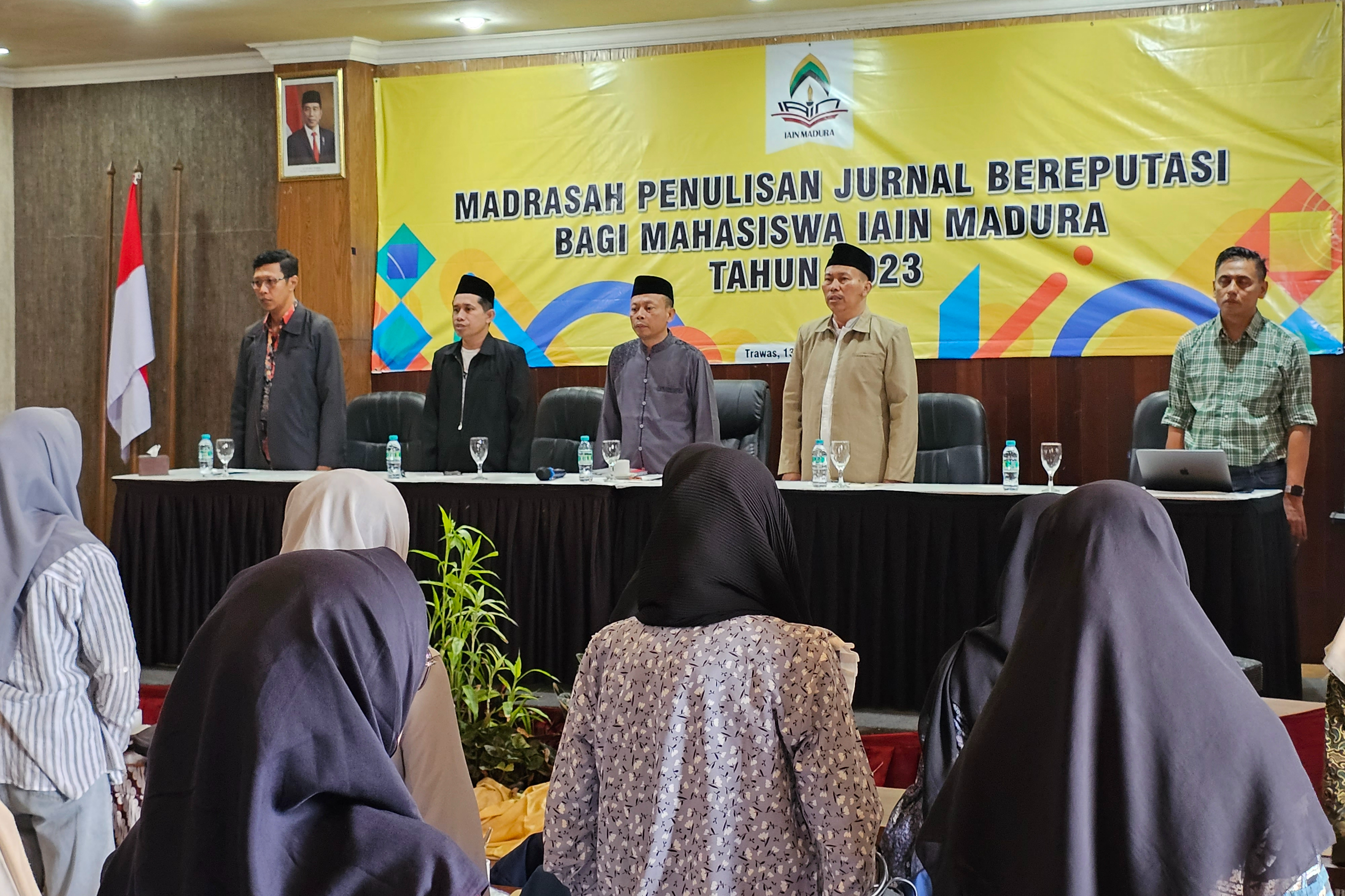 Madrasah Penulisan Jurnal Bereputasi bagi Mahasiswa IAIN Madura Tahun 2023