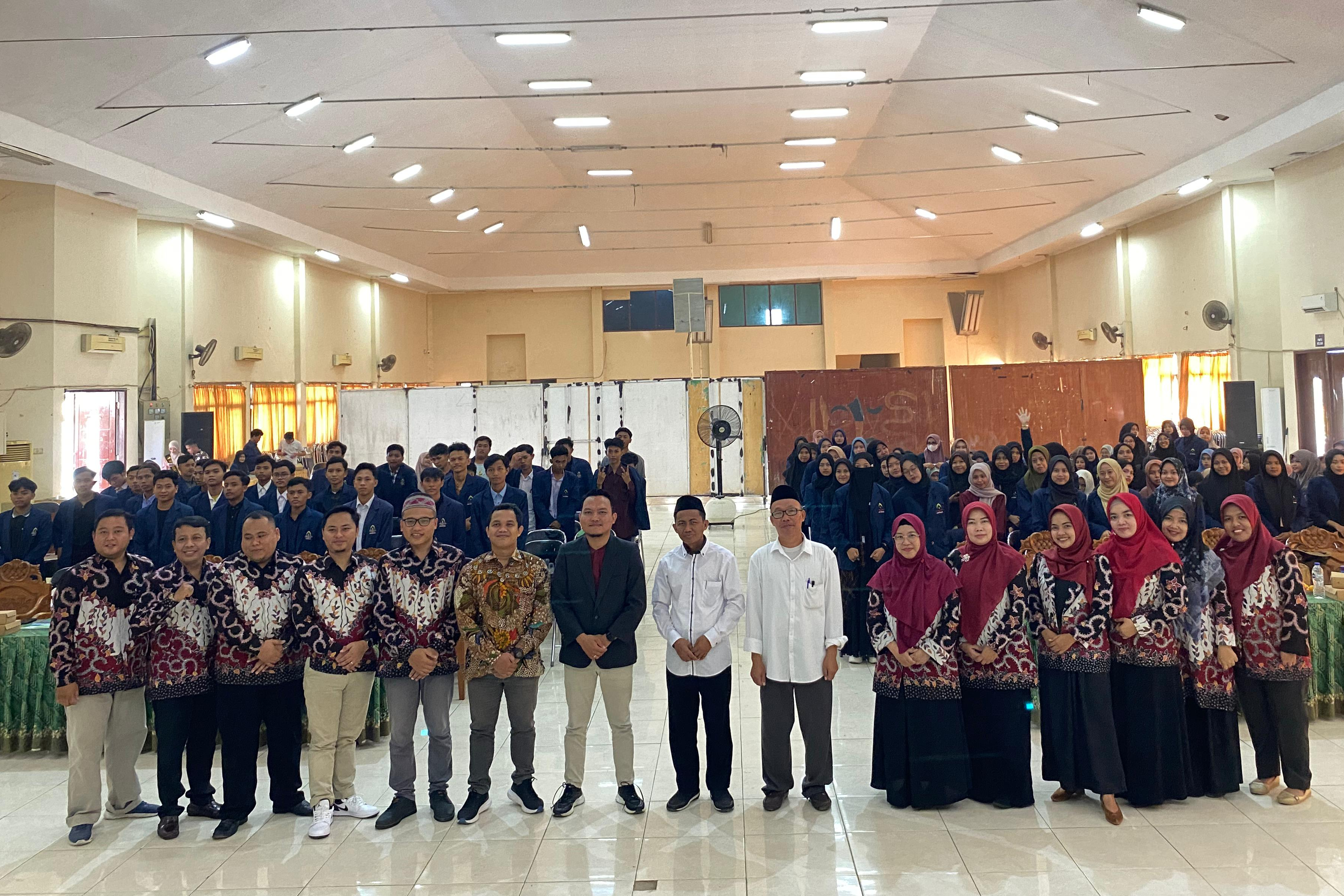 Seminar di IAIN Madura Dorong Mahasiswa Lulus Tanpa Skripsi Melalui Penulisan Artikel