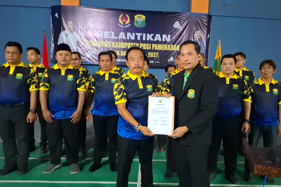 Tenaga Kependidikan IAIN Madura Dikukuhkan sebagai Wakil Ketua III Pengurus PBSI Kabupaten Pamekasan Periode 2023-2027