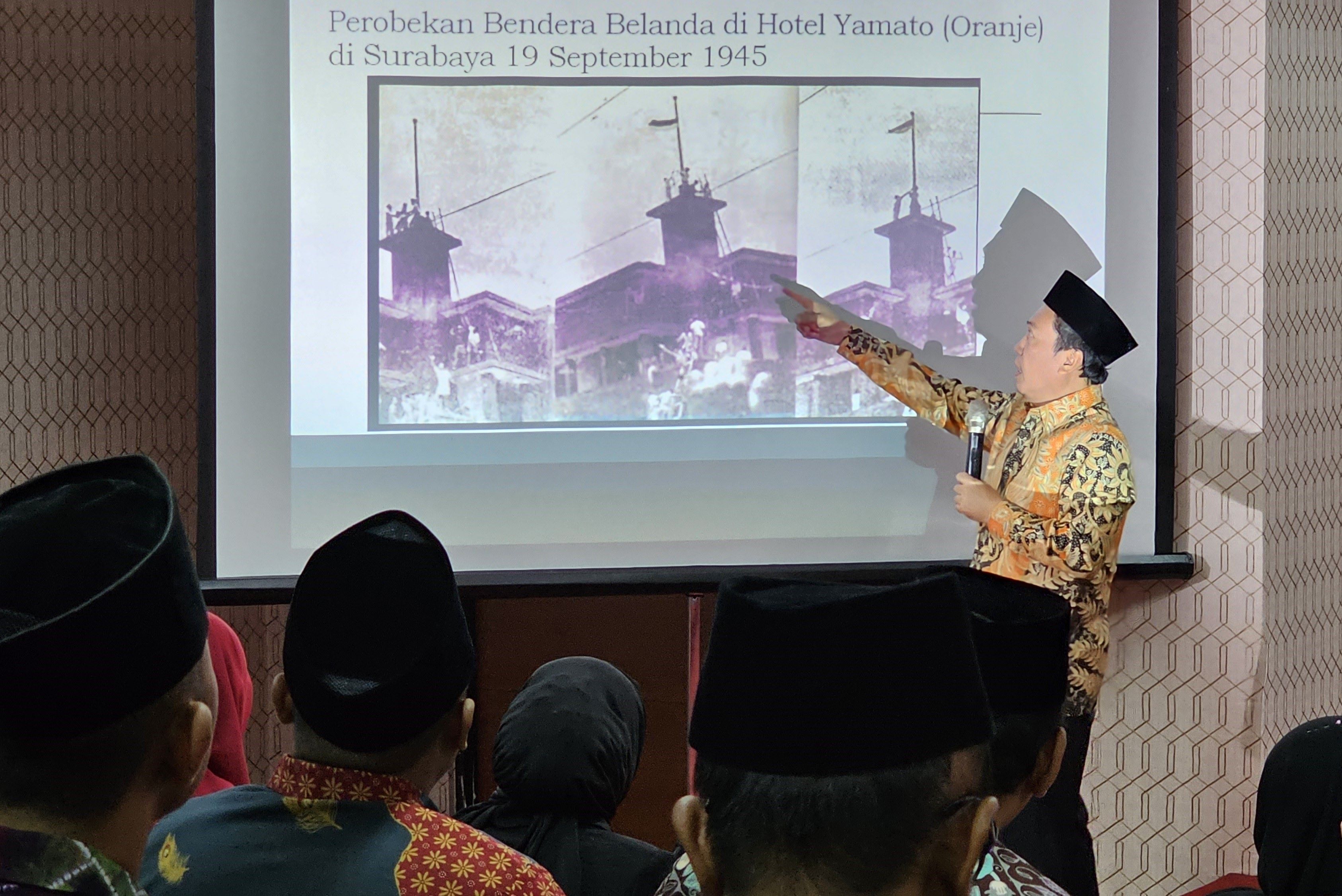 Seminar Hari Santri di IAIN Madura: Menggali Warisan Jihad Santri untuk Kemajuan Bangsa