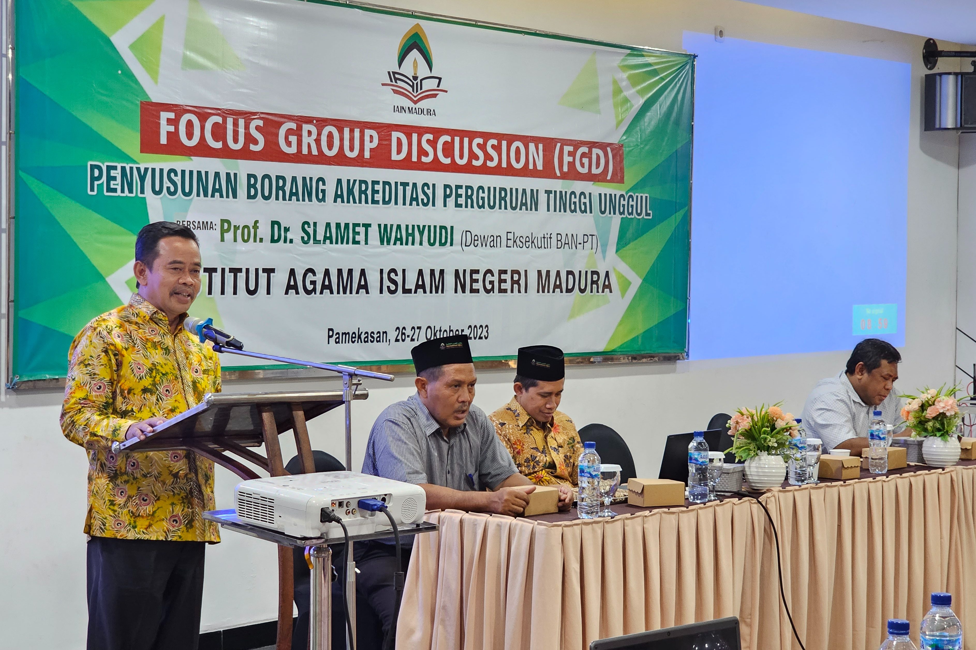 FGD Penyusunan Borang Akreditasi Perguruan Tinggi Unggul