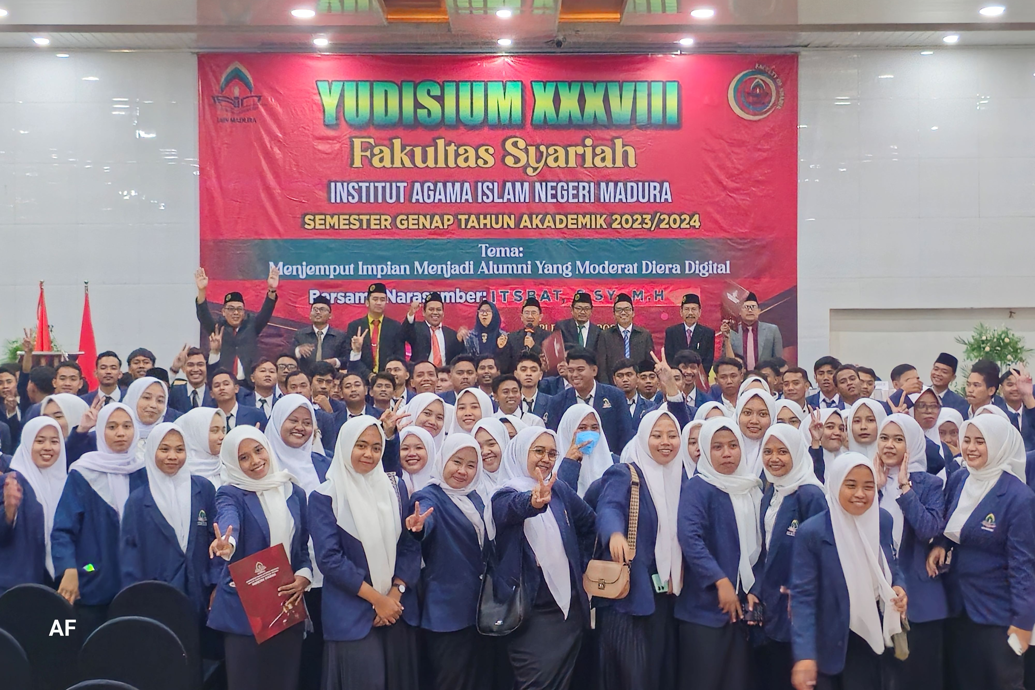 Yudisium XXXVIII Fakultas Syariah: Menjemput Impian menjadi Alumni yang Moderat di Era Digital