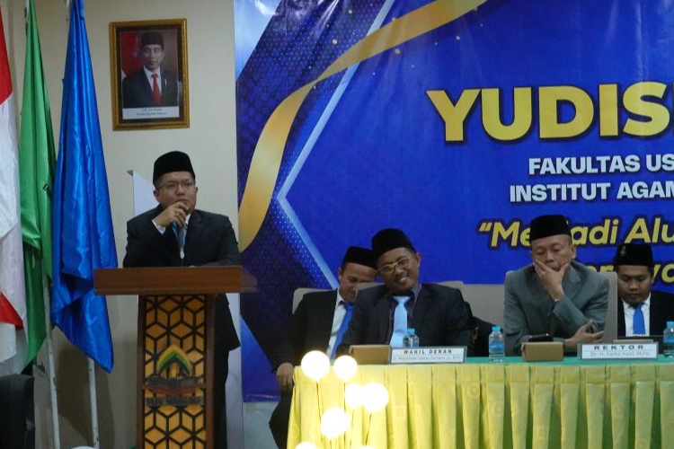 Yudisium Ke-12 Fakultas Ushuluddin dan Dakwah IAIN Madura: Mempersiapkan Alumni Profesional dan Berjiwa Entrepreneur