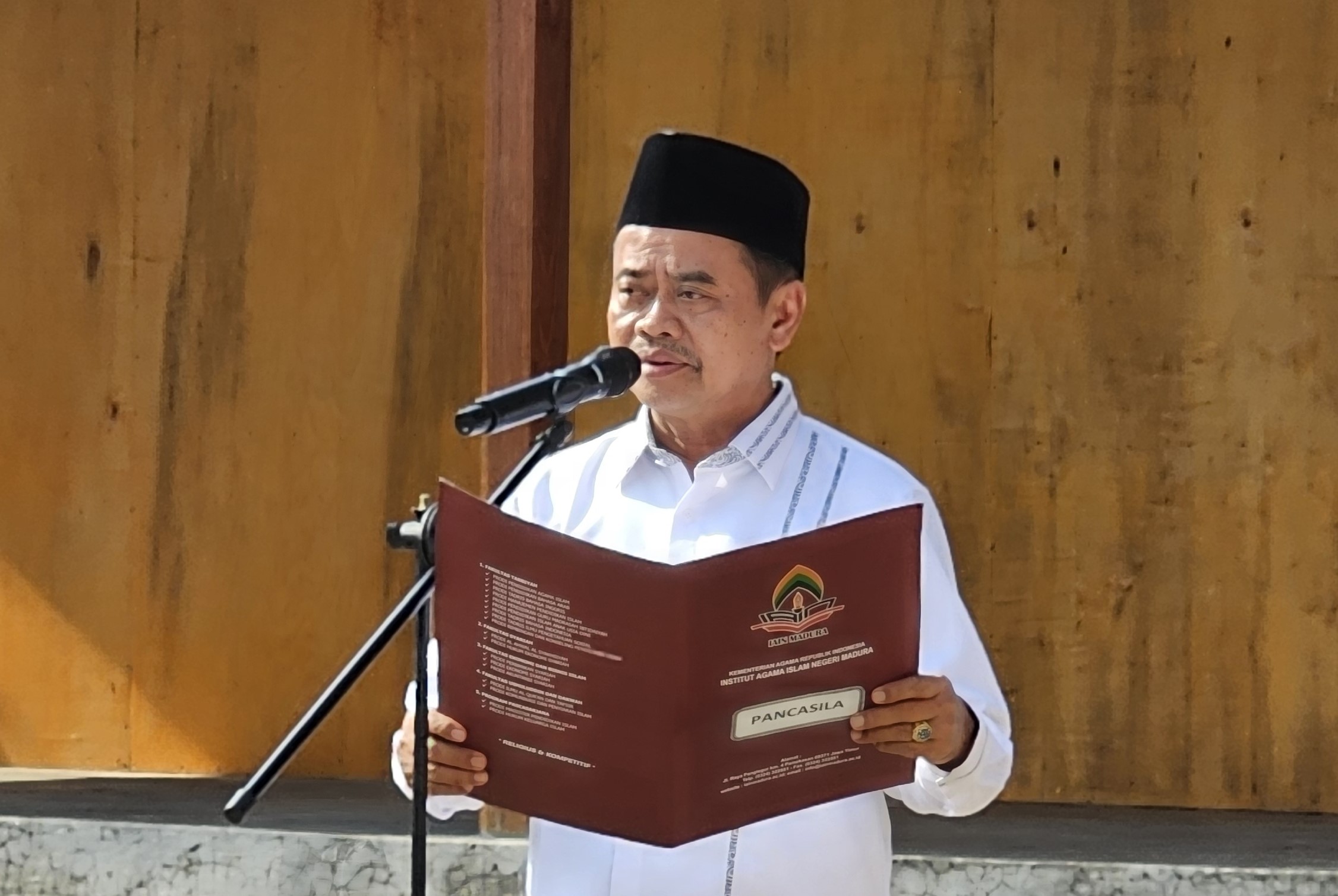 IAIN Madura Gelar Apel Hari Santri 2024 dengan Khidmat